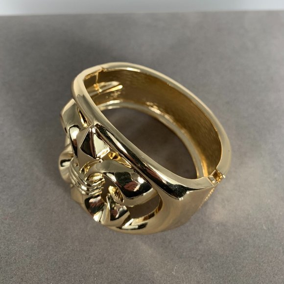NEW Fleur De Lis Bangle in Gold Tone - Picture 4 of 6